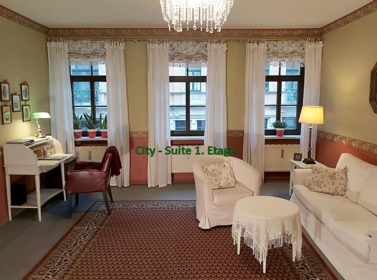 City-Ferienwohnungen-Dresden - Zentral Gelegen Im Haus Louisenstrasse 11 - Dresden-Neustadt Dış mekan fotoğraf